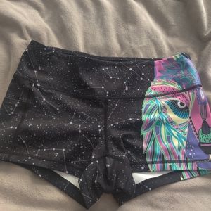 Feed Me Fight Me Half Wolf Shorts M